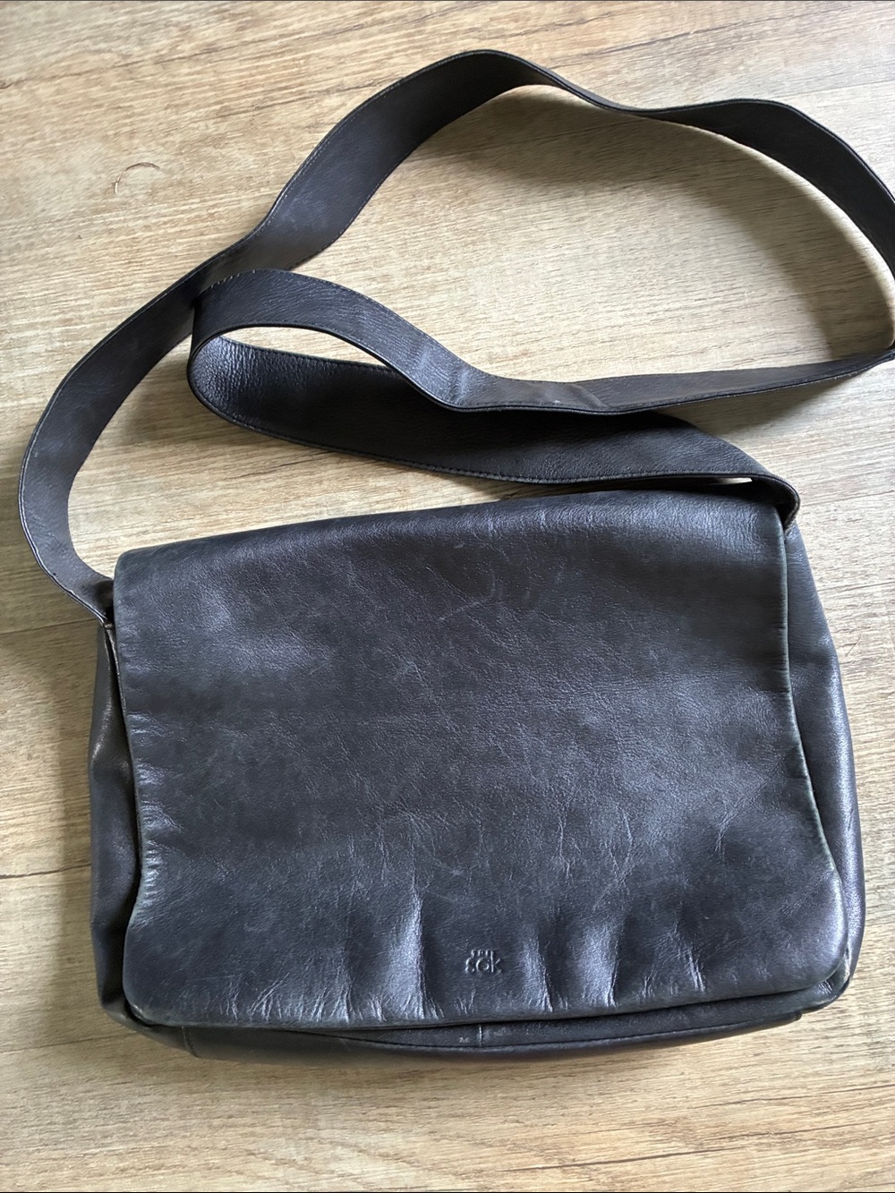 The Sak Leather Crossbody purse- Black